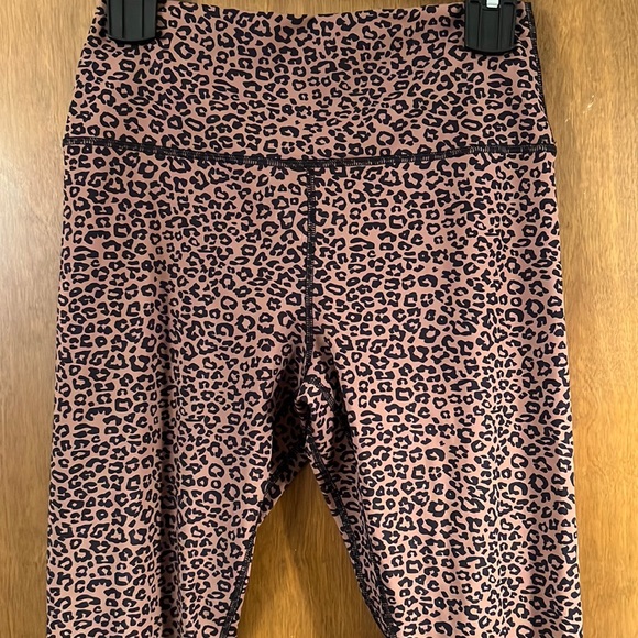 CRZ YOGA Pants - EUC CRZ YOGA animal print leggings size M